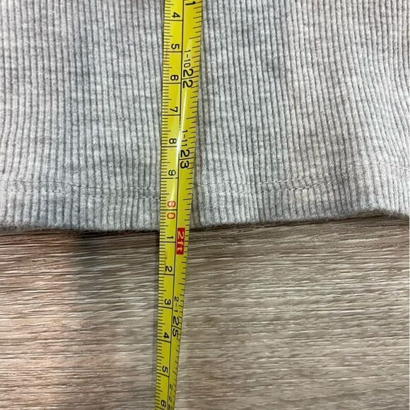 GUESS Gray Tank Top Sequences embroidery Cami Tshirt Slim Fit M - Picture 7 of 8